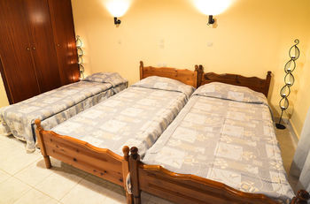Artemis Studios And Apartments Psarou  Экстерьер фото